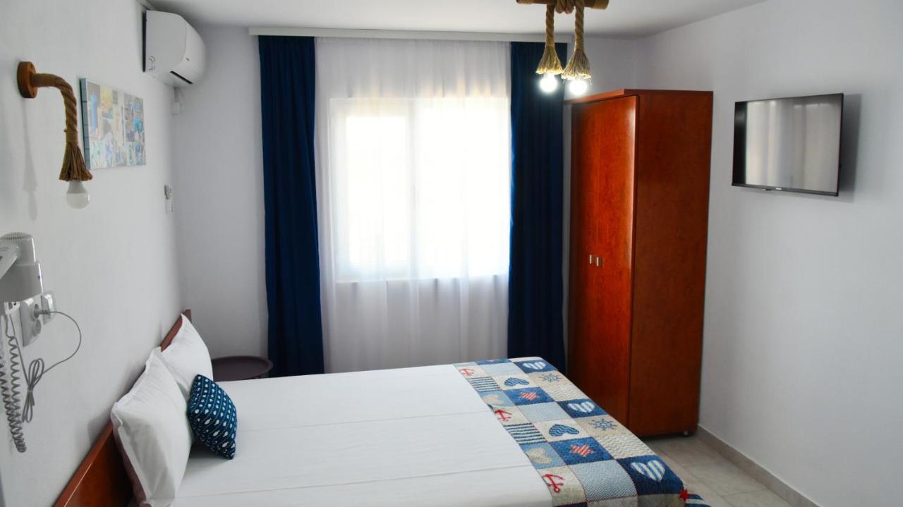 Casa Epat Hotell Două Mai Exteriör bild