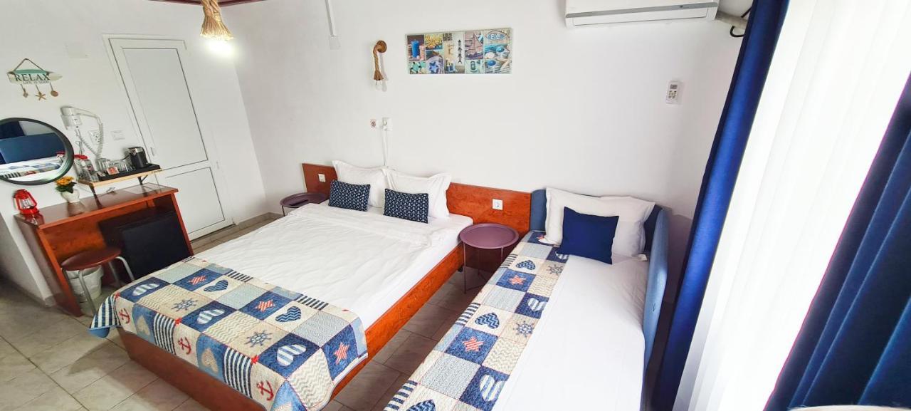 Casa Epat Hotell Două Mai Exteriör bild